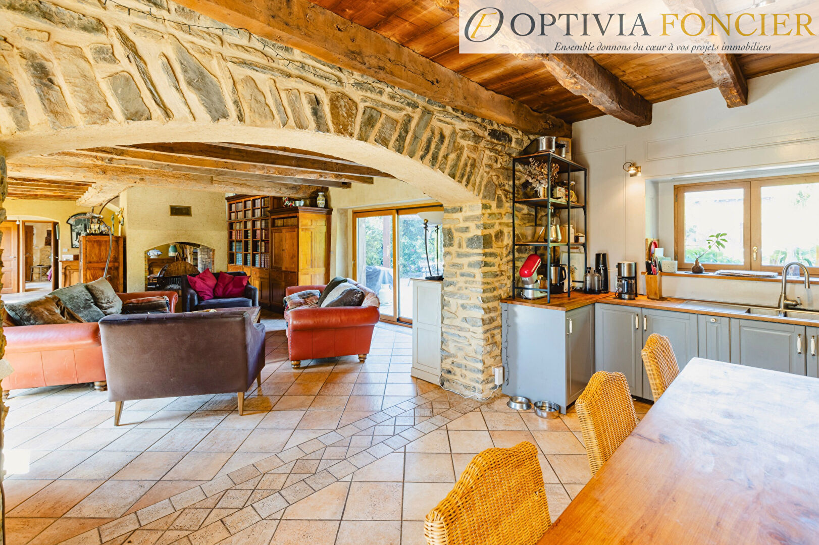 Longère Chantepie T8 pièces 267 m2 (220 m2 habitable) - 5 500 m2