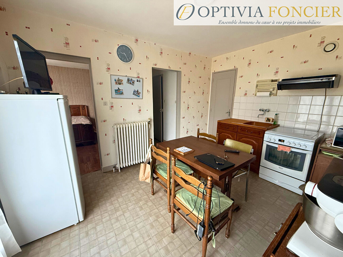 Maison T5 127 m2 - 4 300 m2 - Garage et plan d'eau