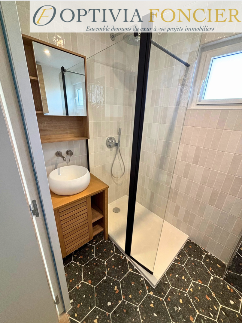 SACRÉ CŒUR - CENTRE VILLE 215 m2 et 100 m2 de terrain avec double garage