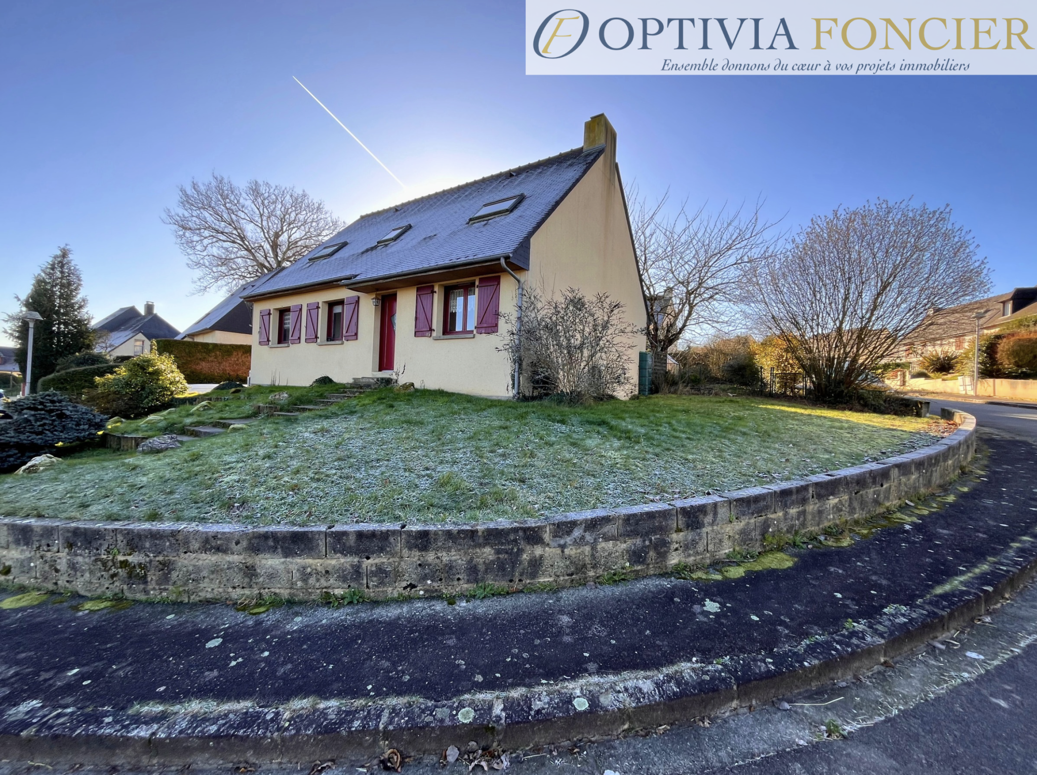 Maison T6 129 m2 - 705 m2 de terrain et 69 m2 de sous-sol (DPE : C) SOUS COMPROMIS