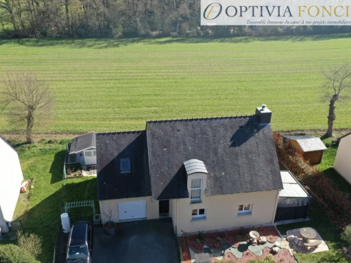 MAISON T6 GUICHEN DE 2011 Terrain de 440 m2 - 122 m2