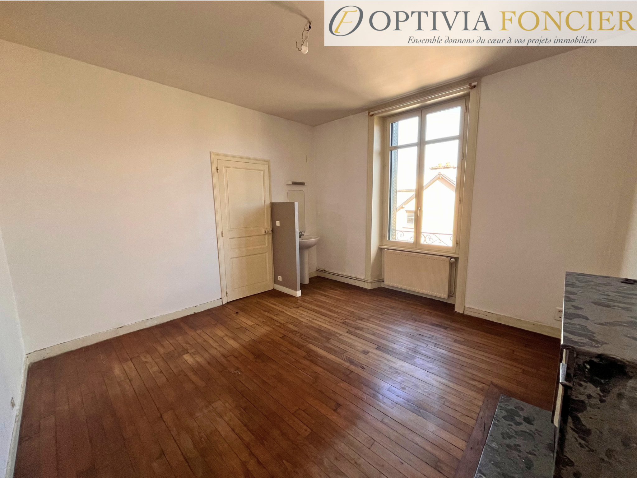 Propriété de caractère en pierre - 143 m2 - 614 m2 de terrain - Centre Bourg