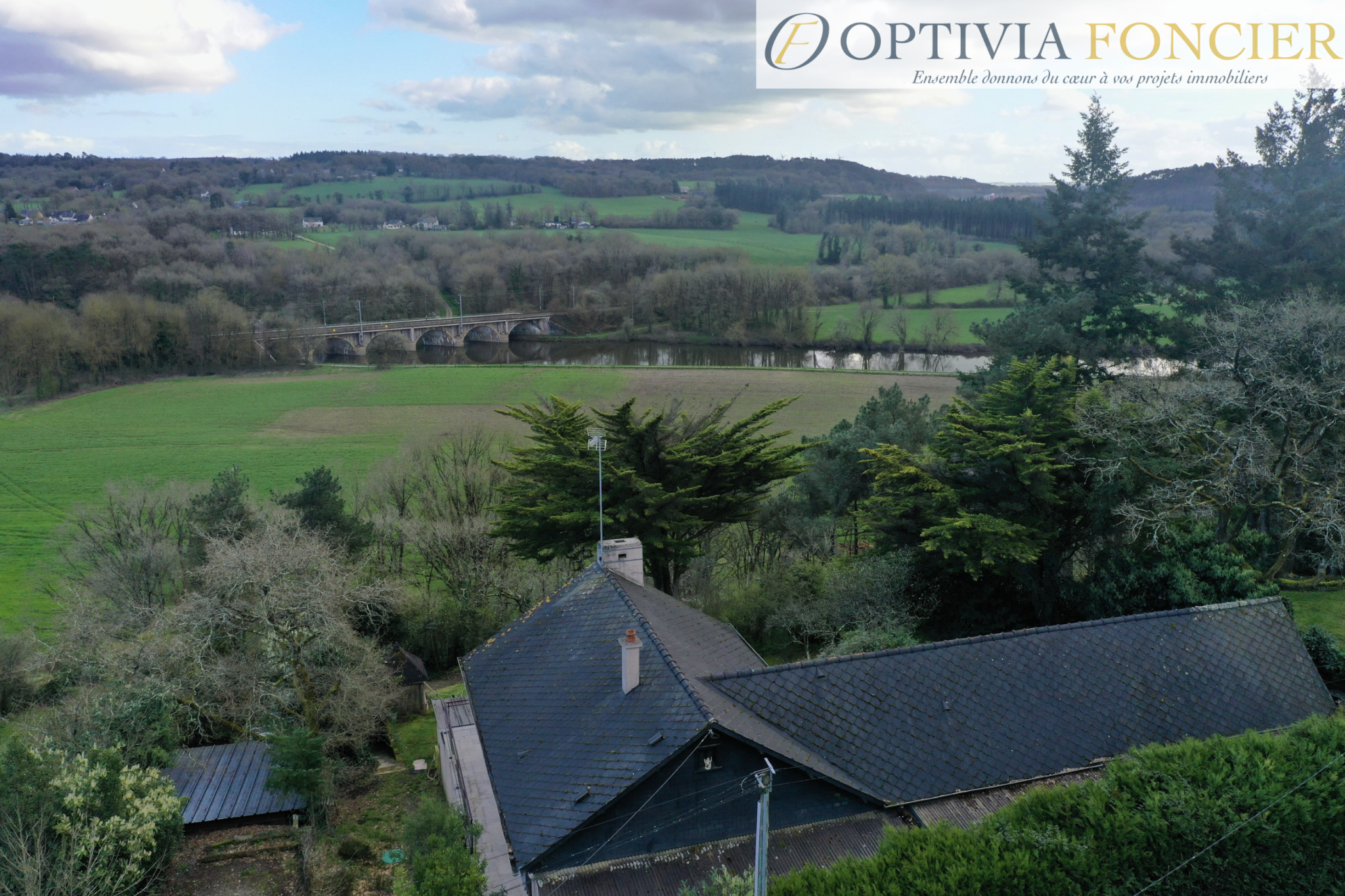 Maison T6 SAINT SENOUX 134 m2 - 2200 m2 de terrain - Vue exceptionnelle