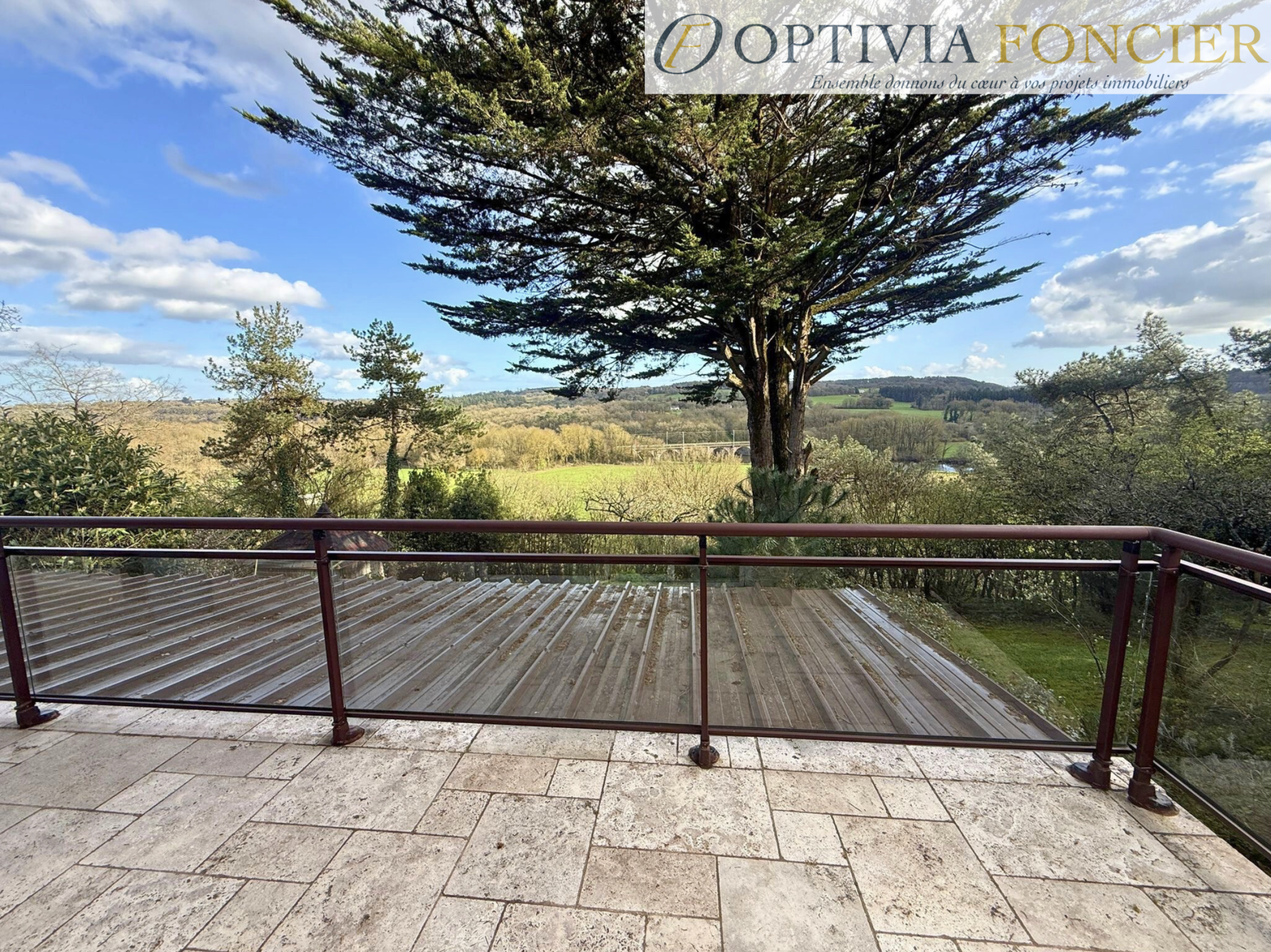 Maison T6 SAINT SENOUX 134 m2 - 2200 m2 de terrain - Vue exceptionnelle