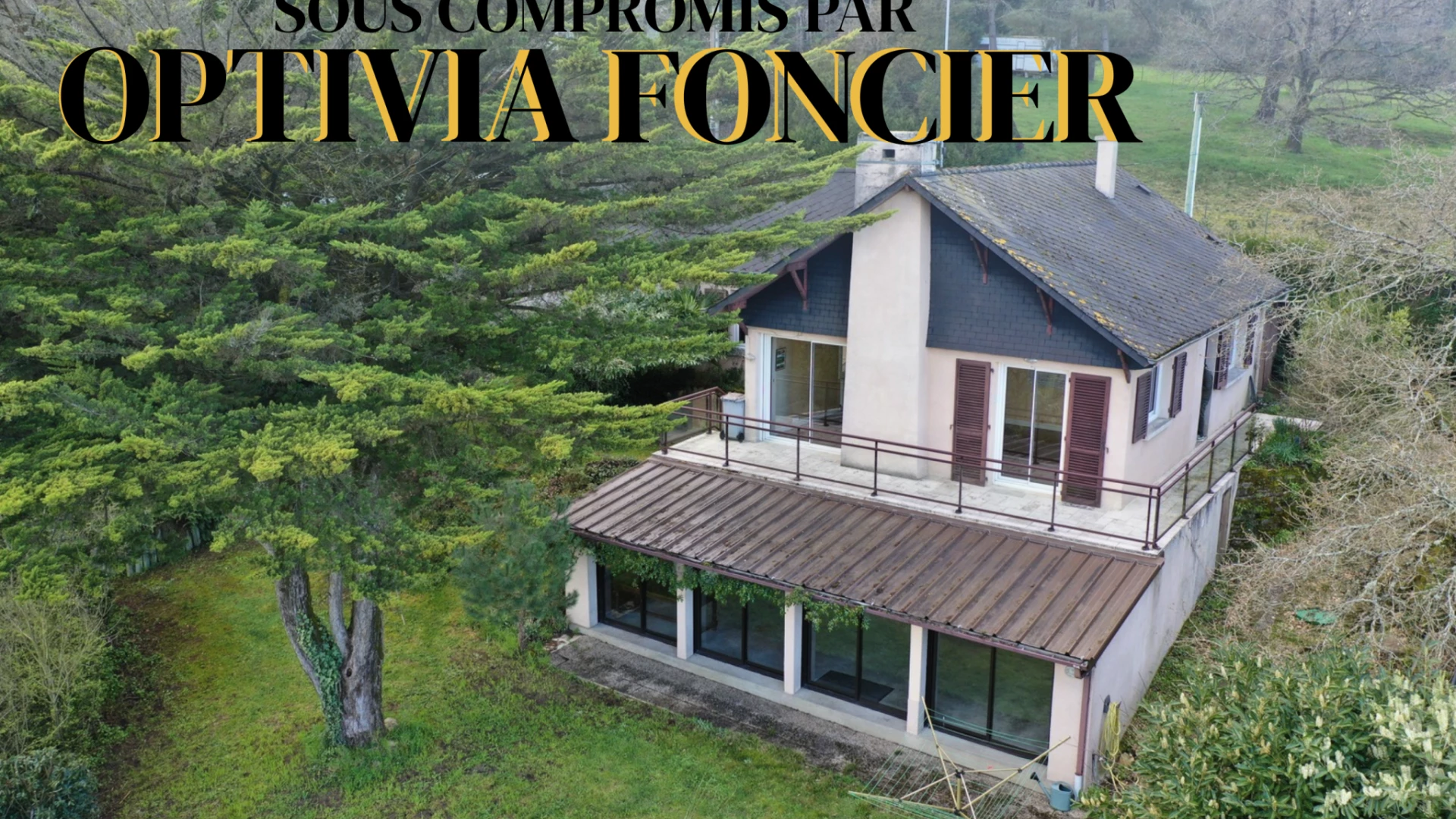 Maison T6 SAINT SENOUX 134 m2 - 2200 m2 de terrain - Vue exceptionnelle