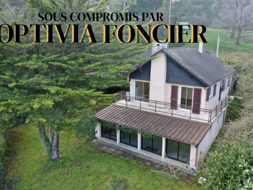 Maison T6 SAINT SENOUX 134 m2 - 2200 m2 de terrain - Vue exceptionnelle