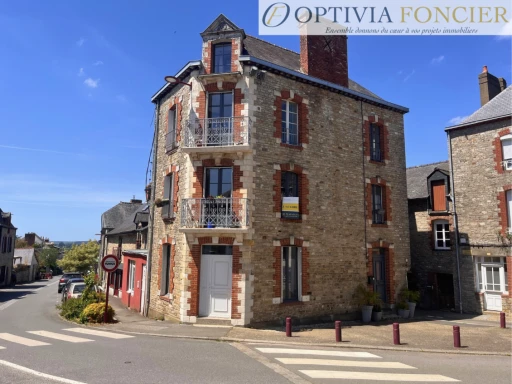Exclusivité Superbe Maison en pierre de bourg T5 123 m2 - Petit jardin + Annexe