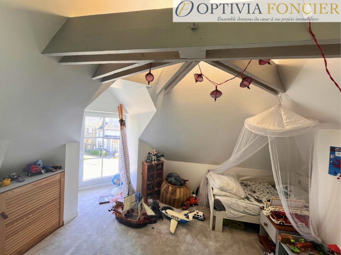 Exclusivité Superbe Maison en pierre de bourg T5 123 m2 - Petit jardin + Annexe