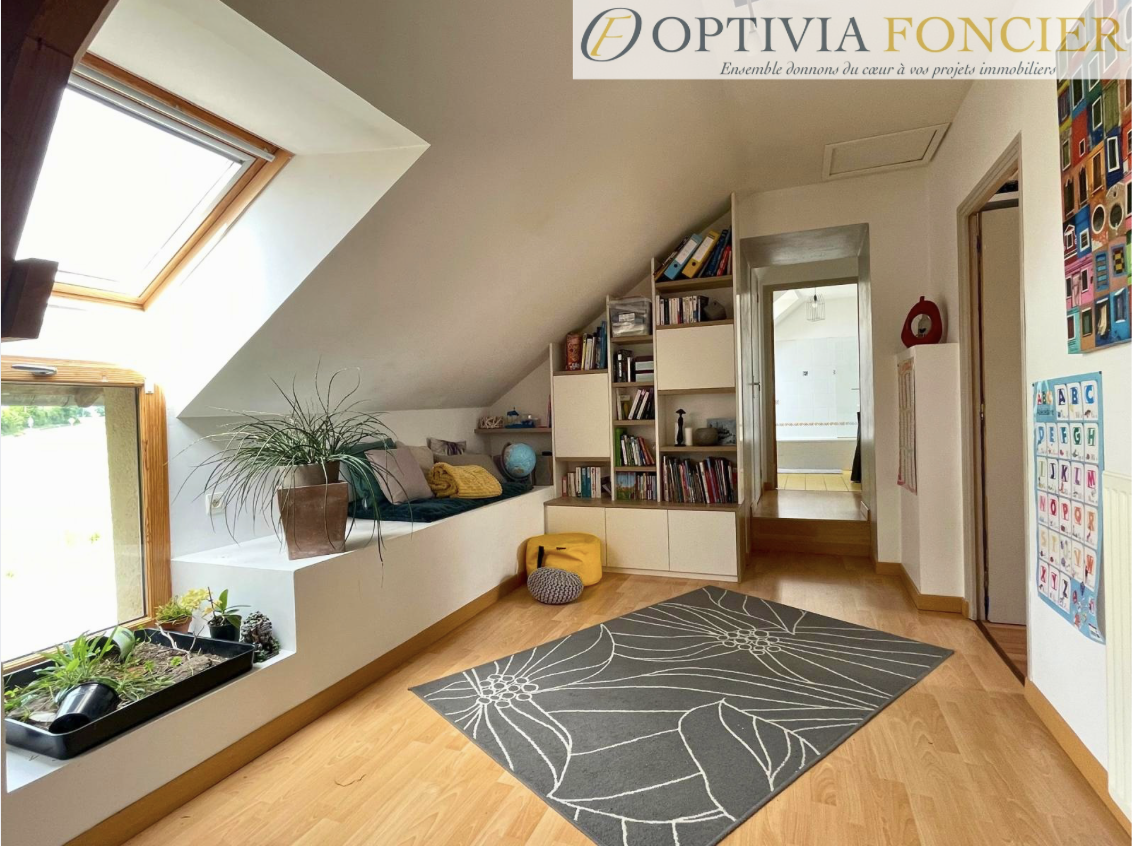 Maison T6 Pont Rean hors zone inondable 123 m2 - 327 m2 Centre Pont Réan côté BRUZ