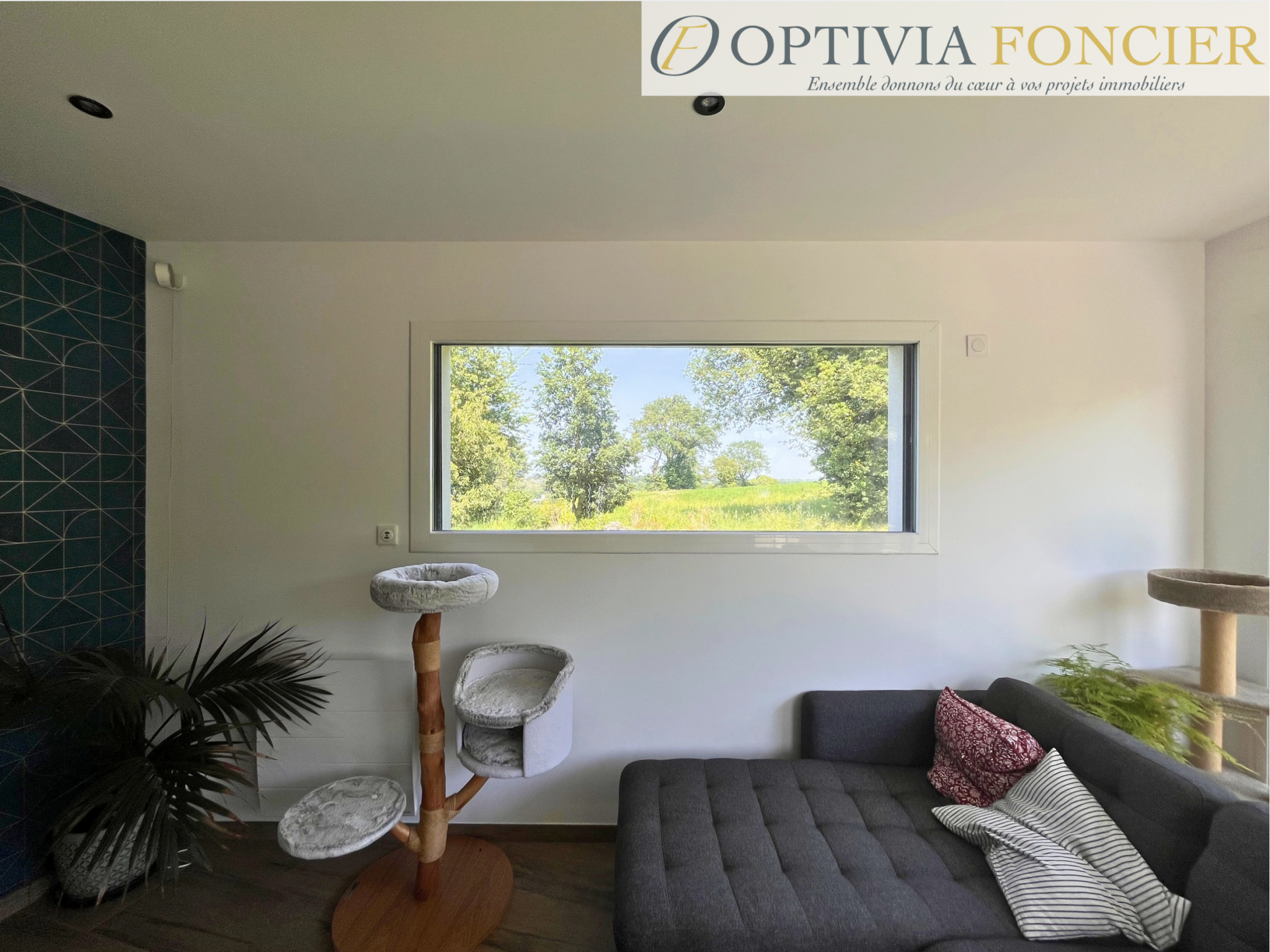 Maison contemporaine 2014 - T8 - CHANTELOUP - DPE : B 197 m2 - 1300 m2 de terrain