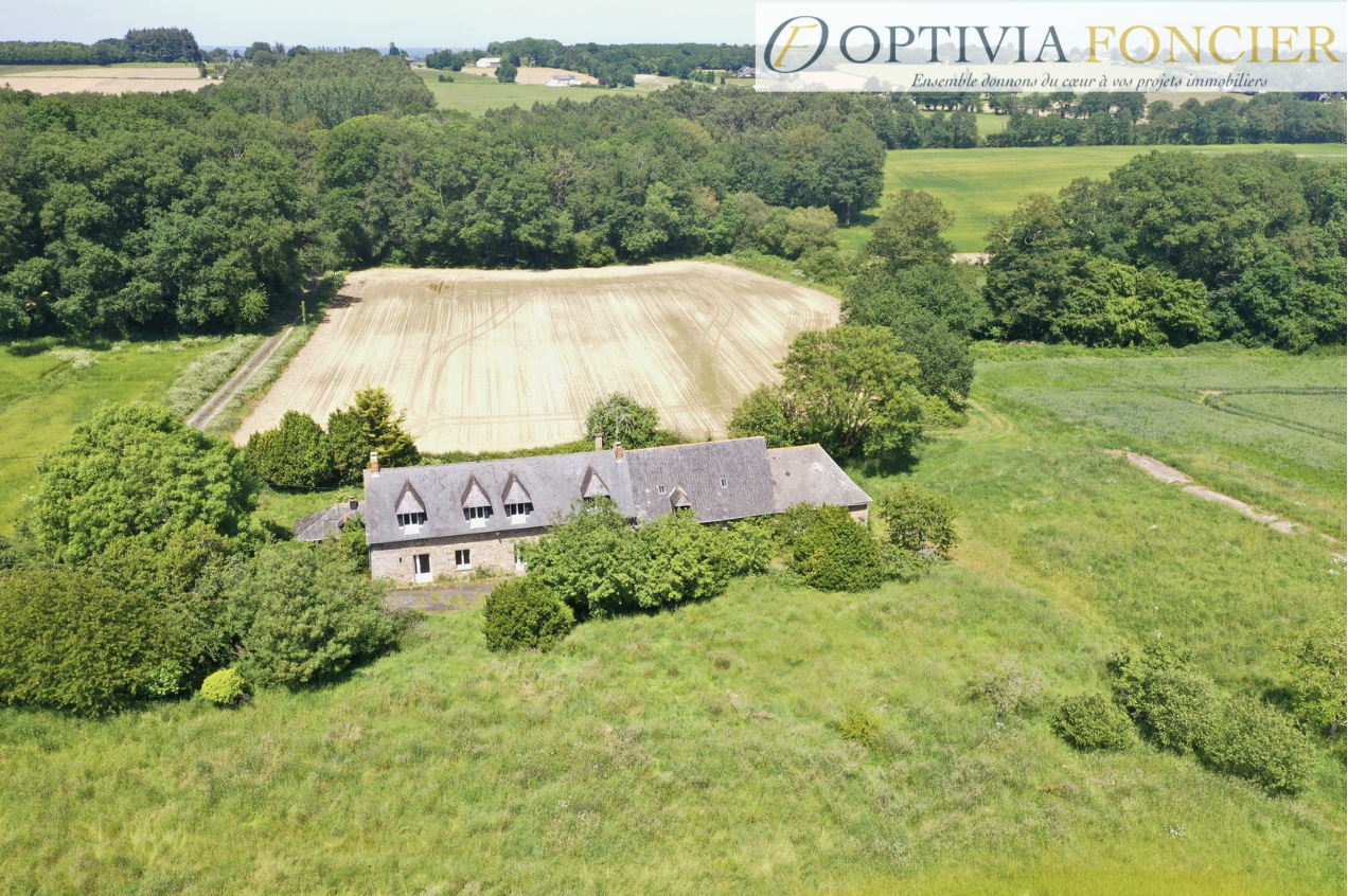 Longère à fort potentiel 458 m2 et 5140 m2 de terrain
