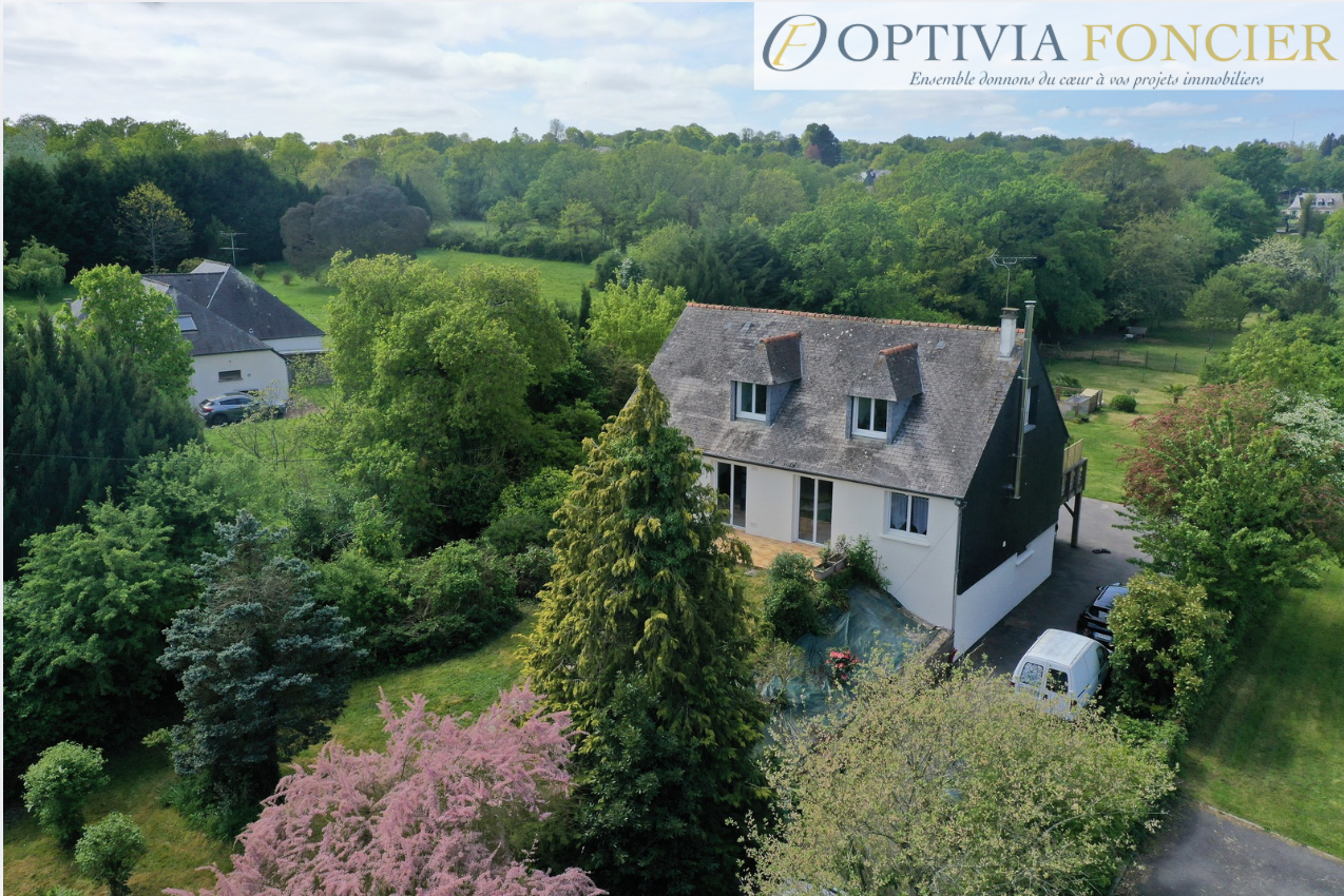 Propriété T7 1421 m2 avec sous-sol complet (100 m2) et 4 200 m2 de terrain