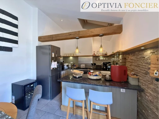 Maison T5 140 m2 - 790 m2 de terrain