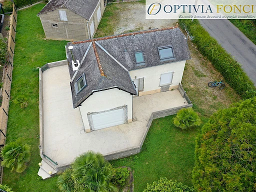 Maison T7 Guichen 112 m2 - 850 m2 - Proche centre et grand garage