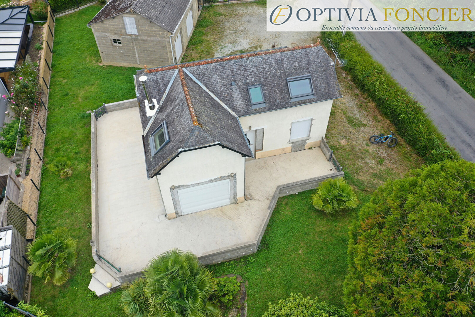 Maison T7 Guichen 112 m2 - 850 m2 - Proche centre et grand garage