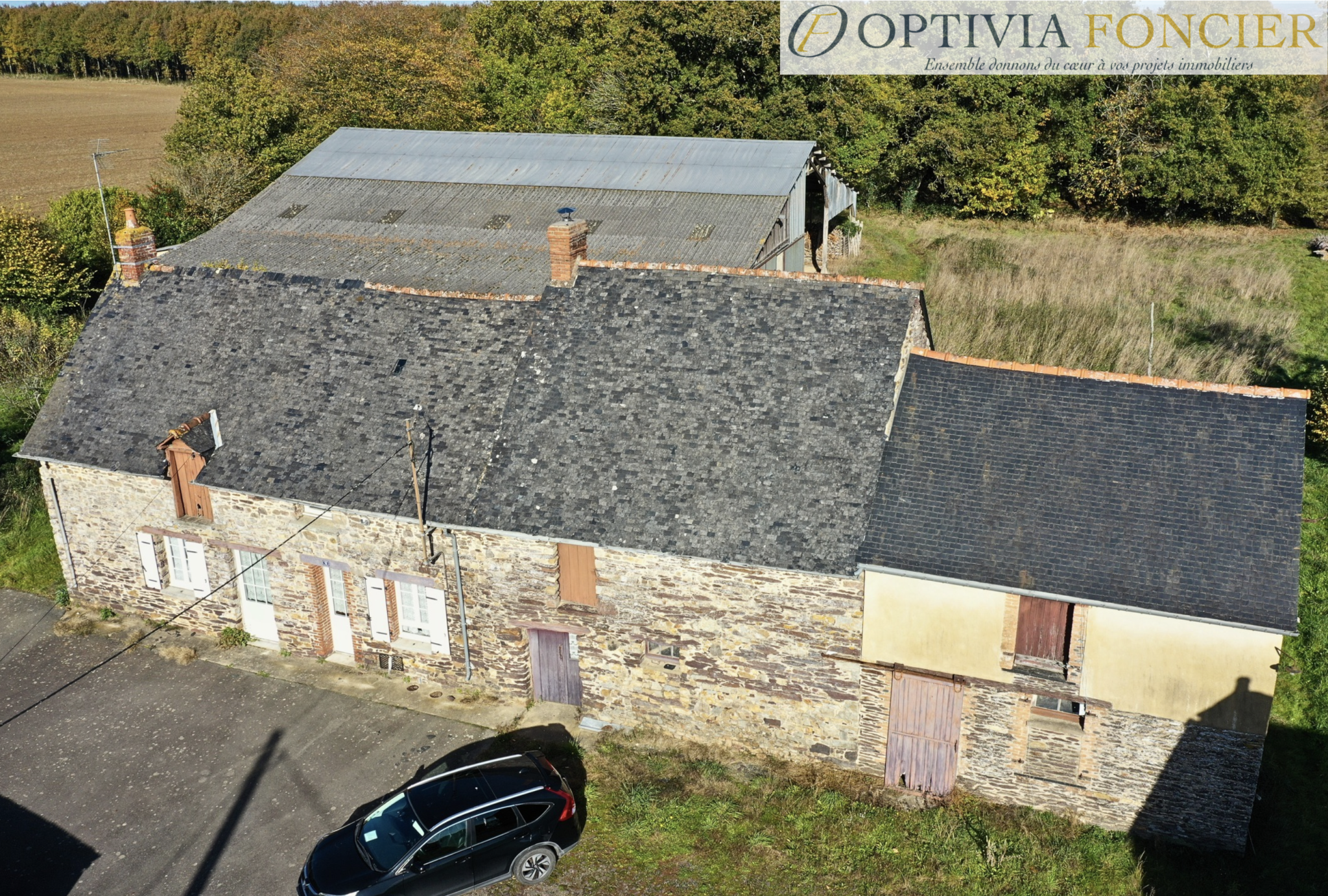 Longère à rénover Goven - Potentiel 208 m2 - 2 650 m2 de terrain - Bel environnement
