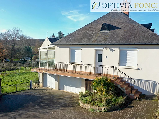 Maison sur sous-sol T6 - 105 m2 - 3 100 m2