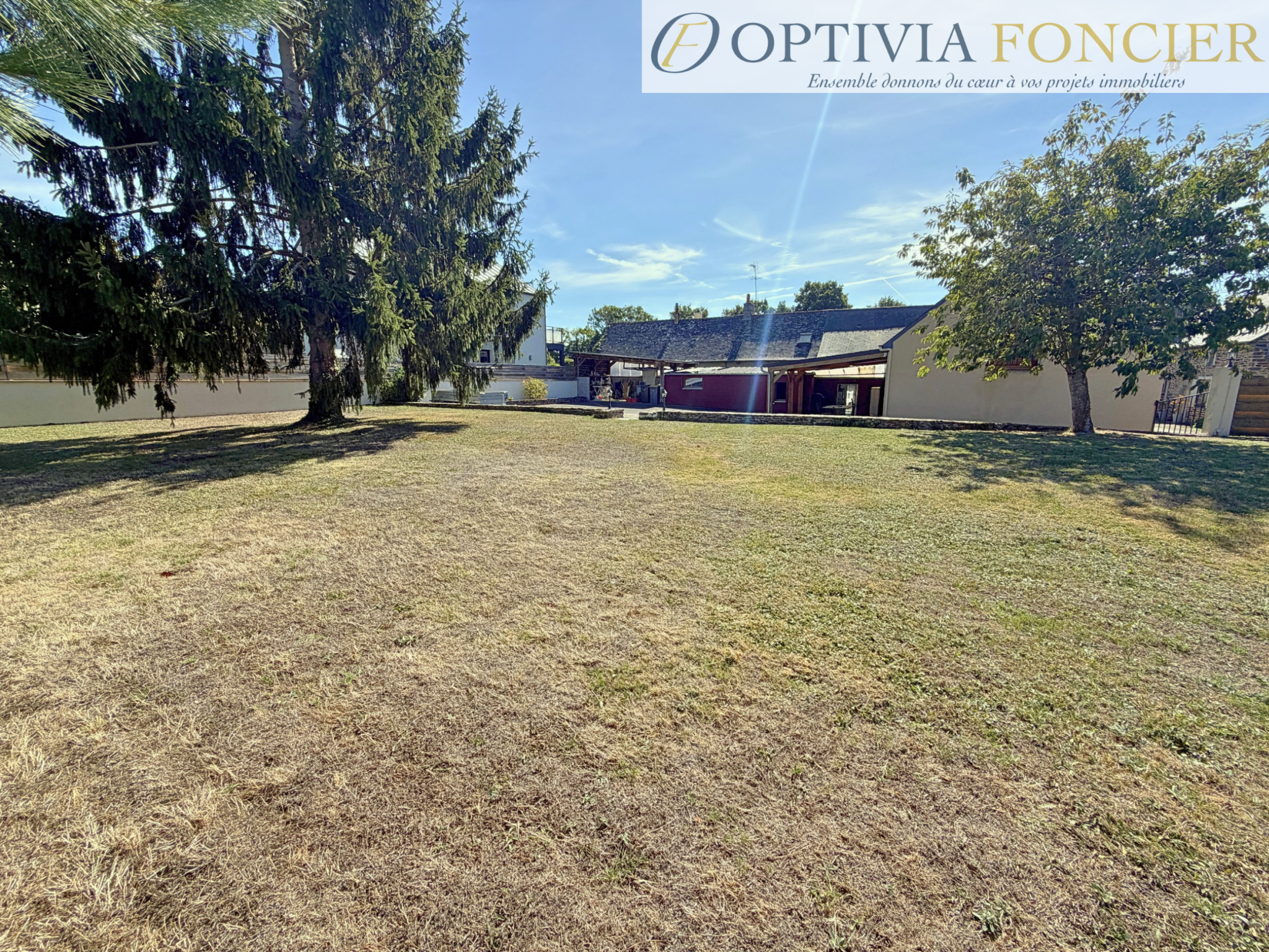 MAISON T7 - BRUZ - Quartier prisé - 190 m2 - 997 m2 de terrain clos