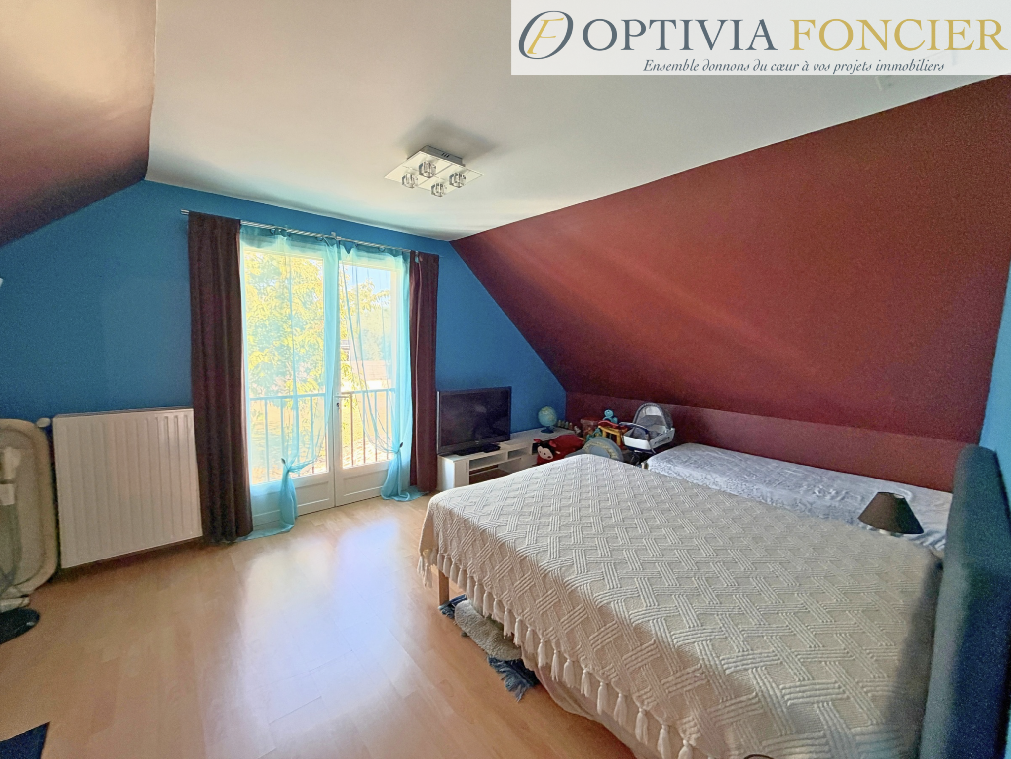 MAISON T7 - BRUZ - Quartier prisé - 190 m2 - 997 m2 de terrain clos