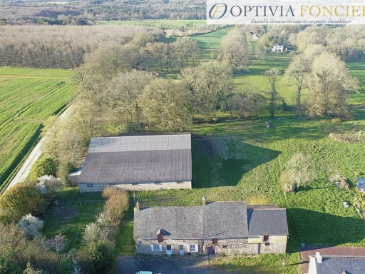 Longère à rénover - Potentiel 208 m2 - 2 650 m2 de terrain - Bel environnement