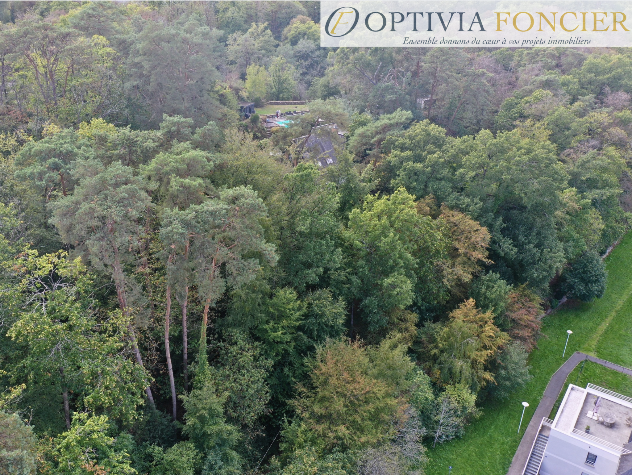 Terrain constructible d'environ 900 m2 sur Pont-Réan hors zone inondable